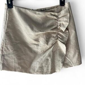 ✨ Do+Be Creamy Tan Gold Skort – Size L